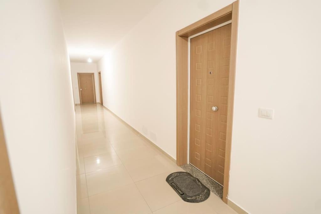 Stylish & Cozy By The Appartement Shëngjin